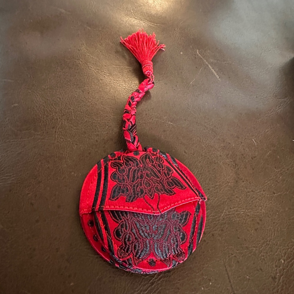 Pocket Mirror